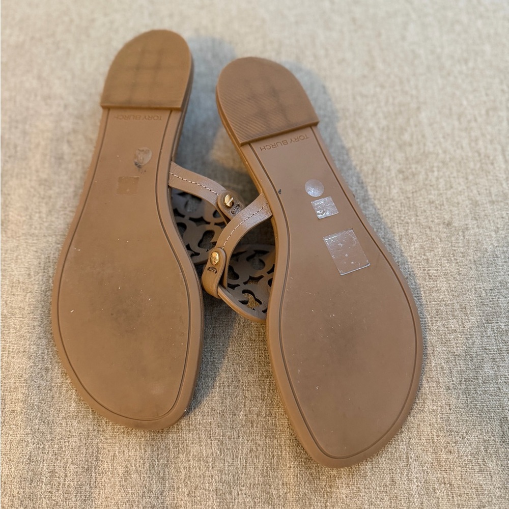 Tory Burch Miller Sandals in Almond Flour. Size 8-Excellent Pre-Owned Condition - Picture 9 of 9